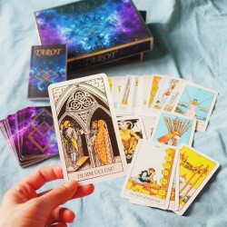 78 Adet Tarot Kartı ve Kitap