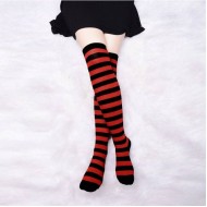 Kırmızı Siyah Çizgili Dizüstü Çorap