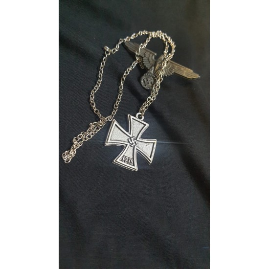 DÜKKAN DESİGN ZOMBİ AVCILARI DEMİR HAÇ KOLYE
