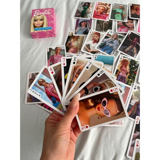 DÜKKAN DESİGN BARBIE İskambil Oyun Kartı Destesi DÜKKAN DESİGN BARBIE İskambil Oyun Kartı Destesi