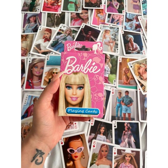 DÜKKAN DESİGN BARBIE İskambil Oyun Kartı Destesi DÜKKAN DESİGN BARBIE İskambil Oyun Kartı Destesi