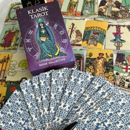 Borderless Klasik Tarot Kartları ve Başlangıç Tarot Kitabı Borderless Klasik Tarot Kartları ve Başlangıç Tarot Kitabı