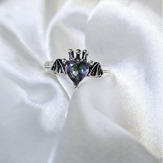 Dükkan Design Y2K - Gotik, Modern, Çok Şık Taşlı Kalp Yüzük