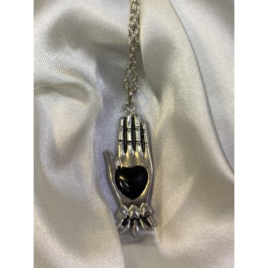 Siyah Mineli Marie's Hand Kolye Siyah Mineli Marie's Hand Kolye