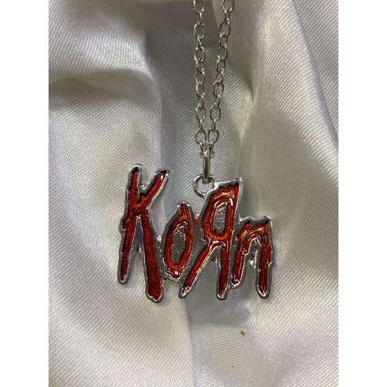 DÜKKAN DESİGN Korn Grup Yazılı Mineli Kolye DÜKKAN DESİGN Korn Grup Yazılı Mineli Kolye