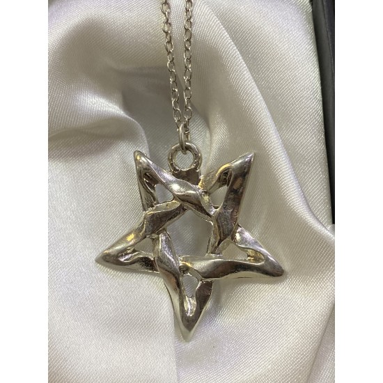 Melting Pentagram Kolye