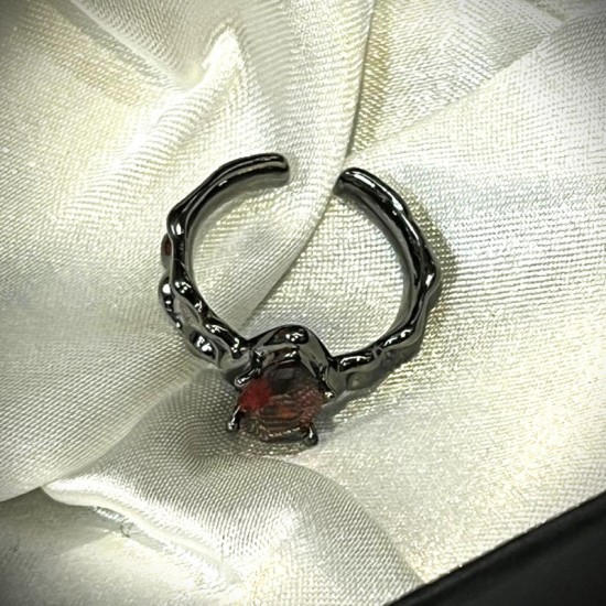 DÜKKAN DESİGN ELMAS KESİM TREND YÜZÜK