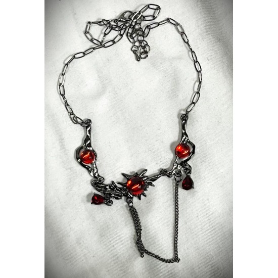 DÜKKAN DESİGN ANDROMEDA TAŞLI GOTİK KOLYE