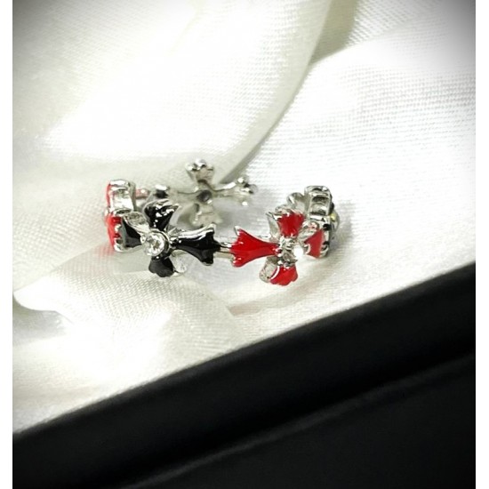 DÜKKAN DESİGN TAŞLI KIRMIZI SİYAH HAÇ SARMALI YÜZÜK