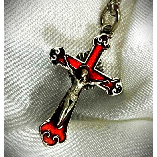 DÜKKAN DESİGN KIRMIZI MİNELİ KATOLİK HAÇ KOLYE