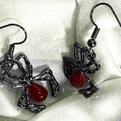 DÜKKAN DESİGN TİNY RED SPİDER KÜPE