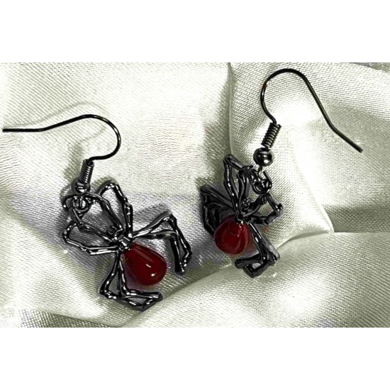 DÜKKAN DESİGN TİNY RED SPİDER KÜPE