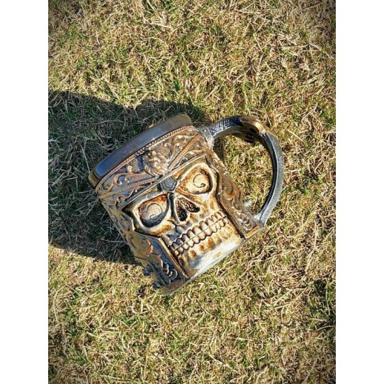 DÜKKAN DESİGN KRAL ARTHUR KABARTMALI SERAMİK KUPA