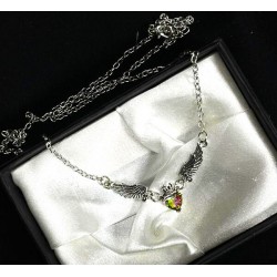 DÜKKAN DESİGN KANATLI AŞKLAR KALPLİ TAŞLI KOLYE