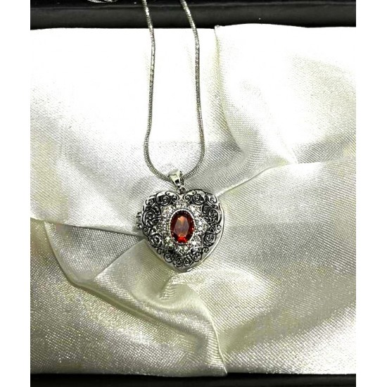 DÜKKAN DESİGN ELMAS KESİM TAŞLI FOTOĞRAF KOLYESİ