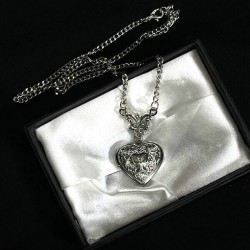 DÜKKAN DESSİGN YARASA MODEL FOTOĞRAF KOLYESİ