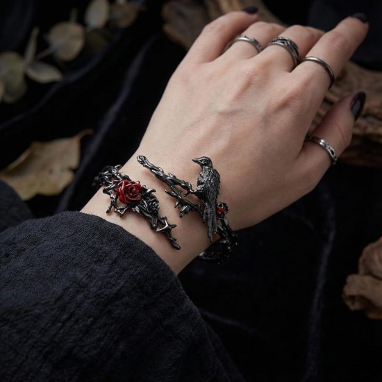 DÜKKAN DESİGN  LOVE and DEEP SPACE BLACK CROW BİLEKİLK