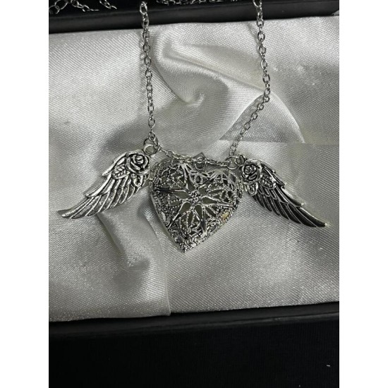 DÜKKAN DESİGN UÇAN KALP FOSFORLU FOTOĞRAF KOLYESİ