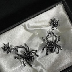 DÜKKAN DESİGN TARANTULA GOTİK KÜPE