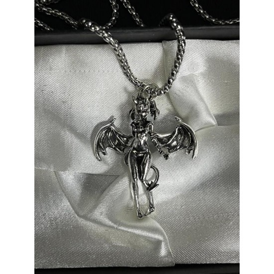 DÜKKAN DESİGN BAD GIRL KOLYE