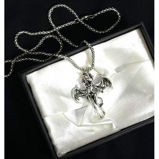 DÜKKAN DESİGN BAD GIRL KOLYE