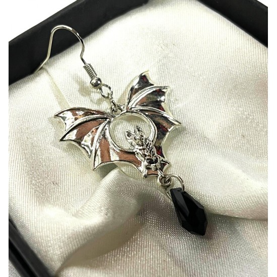 DÜKKAN DESİGN TAŞLI GOTİK YARASA KÜPE