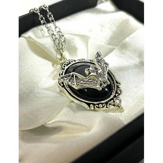 DÜKKAN DESİGN ÖRÜMCEĞİN AYNASI GOTİK KOLYE