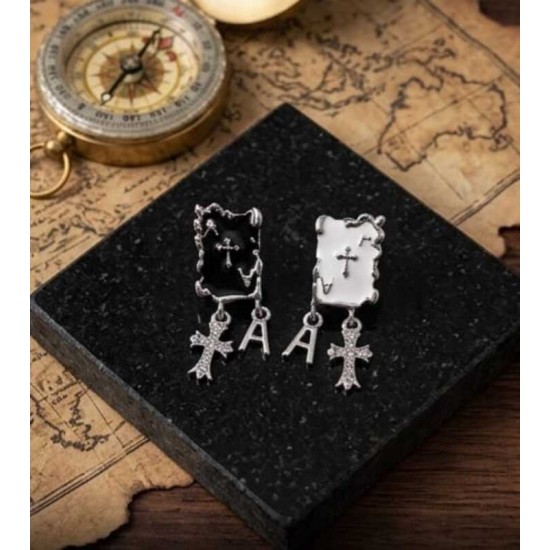 DÜKKAN DESİGN BLACK and WHİTE CROSS KÜPE