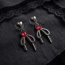 DÜKKAN DESİGN KYIV DARK STYLE GOTİK FİYONK KÜPE